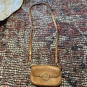 Barely worn authentic Tory Burch bag